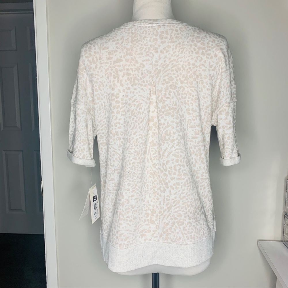 Leopard Print sleeve sleep shirt - Picture 4 of 5